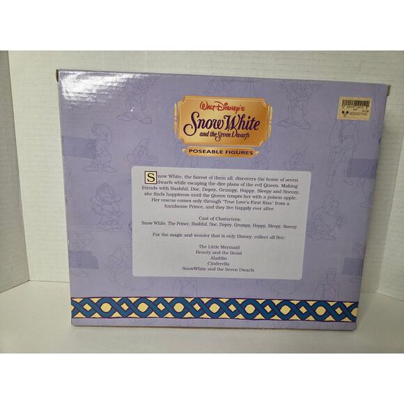 Snow White and the Seven Dwarfs Poseable Figures Set (Theme Park Exclusive) - Picture 3 of 3